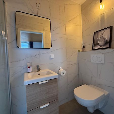 Bluestone Appartments 25Qm Free And Near Parking Blaustein Exterior photo